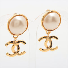Chanel Pearl Drop CC Logo Gold Clip On Earrings Costume Jewellery Chanel Pearl Drop CC Logo Gold Clip On Earrings Costume Jewellery