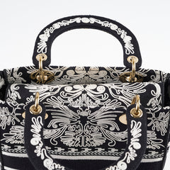 Christian Dior Medium Lady D-Lite Embroidered Bag Black/White Christian Dior Medium Lady D-Lite Embroidered Bag Black/White