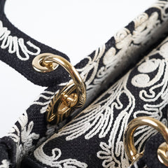 Christian Dior Medium Lady D-Lite Embroidered Bag Black/White Christian Dior Medium Lady D-Lite Embroidered Bag Black/White