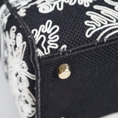 Christian Dior Medium Lady D-Lite Embroidered Bag Black/White Christian Dior Medium Lady D-Lite Embroidered Bag Black/White
