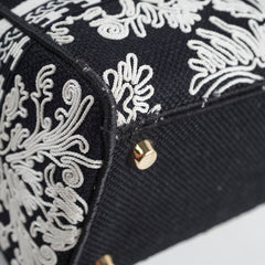 Christian Dior Medium Lady D-Lite Embroidered Bag Black/White Christian Dior Medium Lady D-Lite Embroidered Bag Black/White