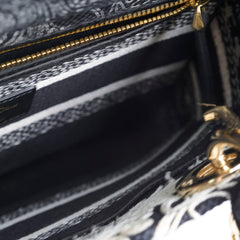 Christian Dior Medium Lady D-Lite Embroidered Bag Black/White Christian Dior Medium Lady D-Lite Embroidered Bag Black/White