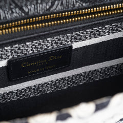 Christian Dior Medium Lady D-Lite Embroidered Bag Black/White Christian Dior Medium Lady D-Lite Embroidered Bag Black/White