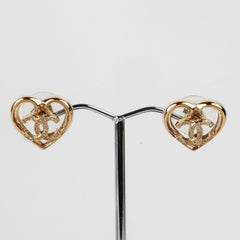 HOLD BC Chanel CC Logo Heart Earrings HOLD BC Chanel CC Logo Heart Earrings