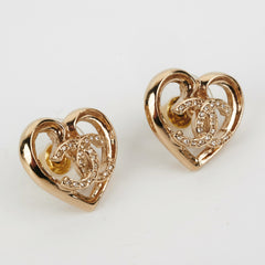 HOLD BC Chanel CC Logo Heart Earrings HOLD BC Chanel CC Logo Heart Earrings