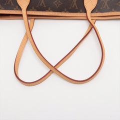 Louis Vuitton Monogram Neverfull MM Shoulder Bag
