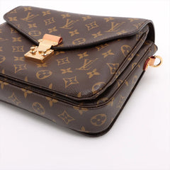 Louis Vuitton Monogram Pochette Métis