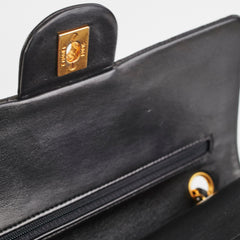 Chanel Vintage M/L Classic Flap Lambskin Black- Series 2
