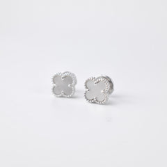 Van Cleef & Arpels Sweet Alhambra white mother of pearl Earstuds 2019