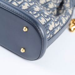 Dior C'est bucket bag oblique