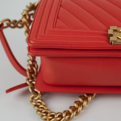 Chanel Old Medium Boy Chevron Lambskin Red/Orange