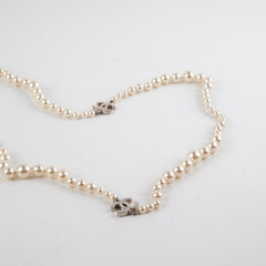 Chanel CC Logo Pearl Necklace