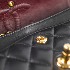 Chanel Classic Flap Lambskin Small/Medium S/M Black (22 Series)
