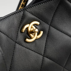 Chanel Quilted Leather Tote Black