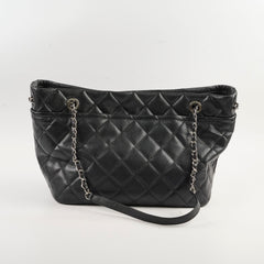 Chanel CC Logo Caviar Black Shoulder Bag - Series 17