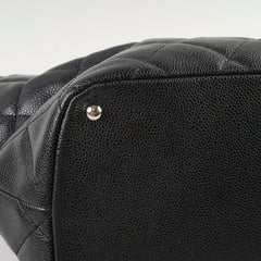Chanel CC Logo Caviar Black Shoulder Bag - Series 17