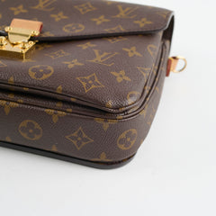 Louis Vuitton Pochette Metis Monogram