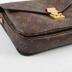 Louis Vuitton Pochette Metis Monogram