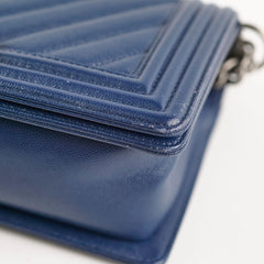 Chanel Boy Old Medium Chevron Navy Caviar (24 Series)