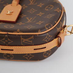 ITEM 29 - Louis Vuitton Boite Chapeau Souple MM Monogram