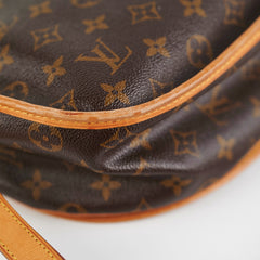 Louis Vuitton Menilmontant MM Monogram
