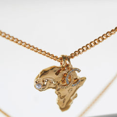 Chanel Africa Pearl Necklace (Costume Jewellery)