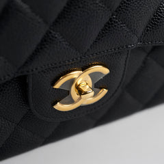 Chanel Maxi Classic Double Flap Black Caviar 2022