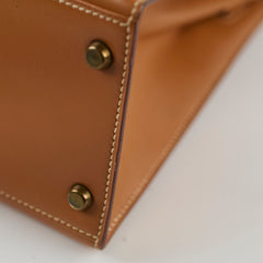 Hermes Kelly 28 Gold GHW Q Circle Stamp