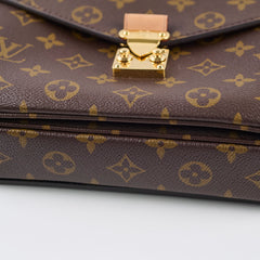 Louis Vuitton Pochette Metis Monogram
