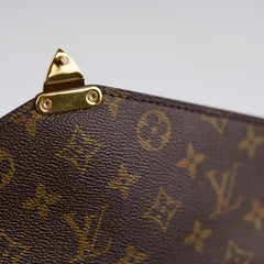 Louis Vuitton Pochette Metis Monogram