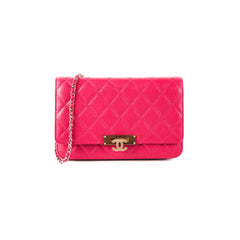 Chanel Caviar Wallet on Chain Pink