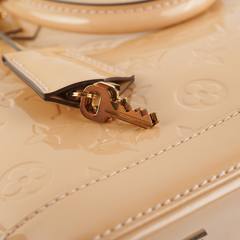 Louis Vuitton Alma PM Vernis Beige