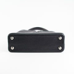19/7- Louis Vuitton Capucines BB Taurillon Black