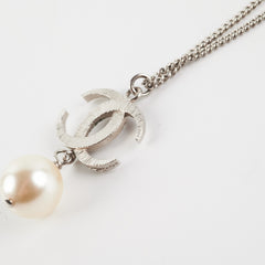 Chanel CC Necklace With Pearl (Costume Jewellery)