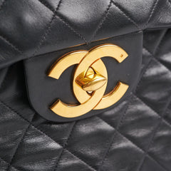 Chanel Vintage Maxi Jumbo Black 24K Gold