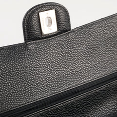 Chanel M/L Classic Flap Caviar Black