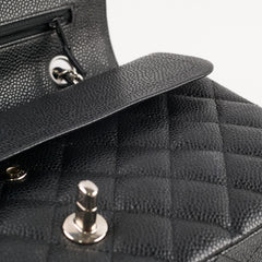 Chanel M/L Classic Flap Caviar Black