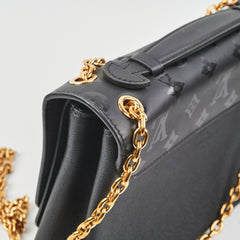 Louis Vuitton Very Chain Black Shoulder Bag