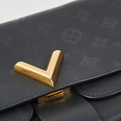 Louis Vuitton Very Chain Black Shoulder Bag