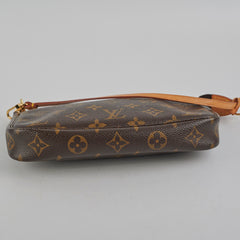 Louis Vuitton Pochette Monogram Accesaries