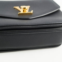 Louis Vuitton Oxford Lock Me Black
