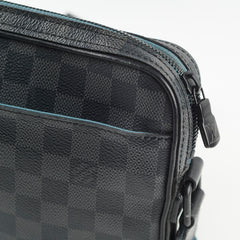 Louis Vuitton Alpha Messenger Damier Graphite