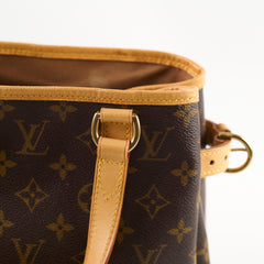 Louis Vuitton Batignolles PM Tote Monogram Brown