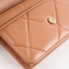 Chanel 19 Wallet On Chain WOC Caramel