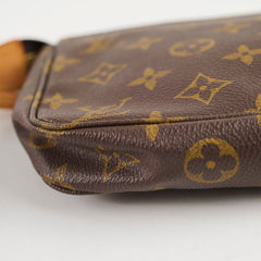 Louis Vuitton Pochette Accessories Monogram