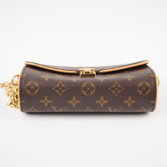 Louis Vuitton Pochette Camille Monogram Canvas