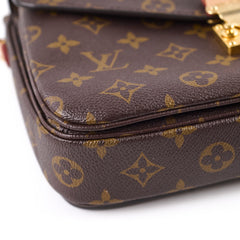 Louis Vuitton Pochette Metis Monogram 2025