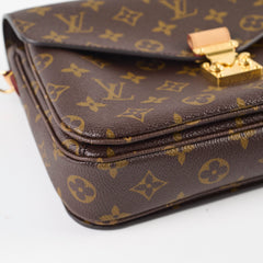Louis Vuitton Pochette Metis Monogram