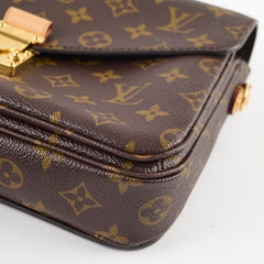 Louis Vuitton Pochette Metis Monogram