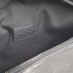 Louis Vuitton Discovery Bumbag Monogram Shadow Black